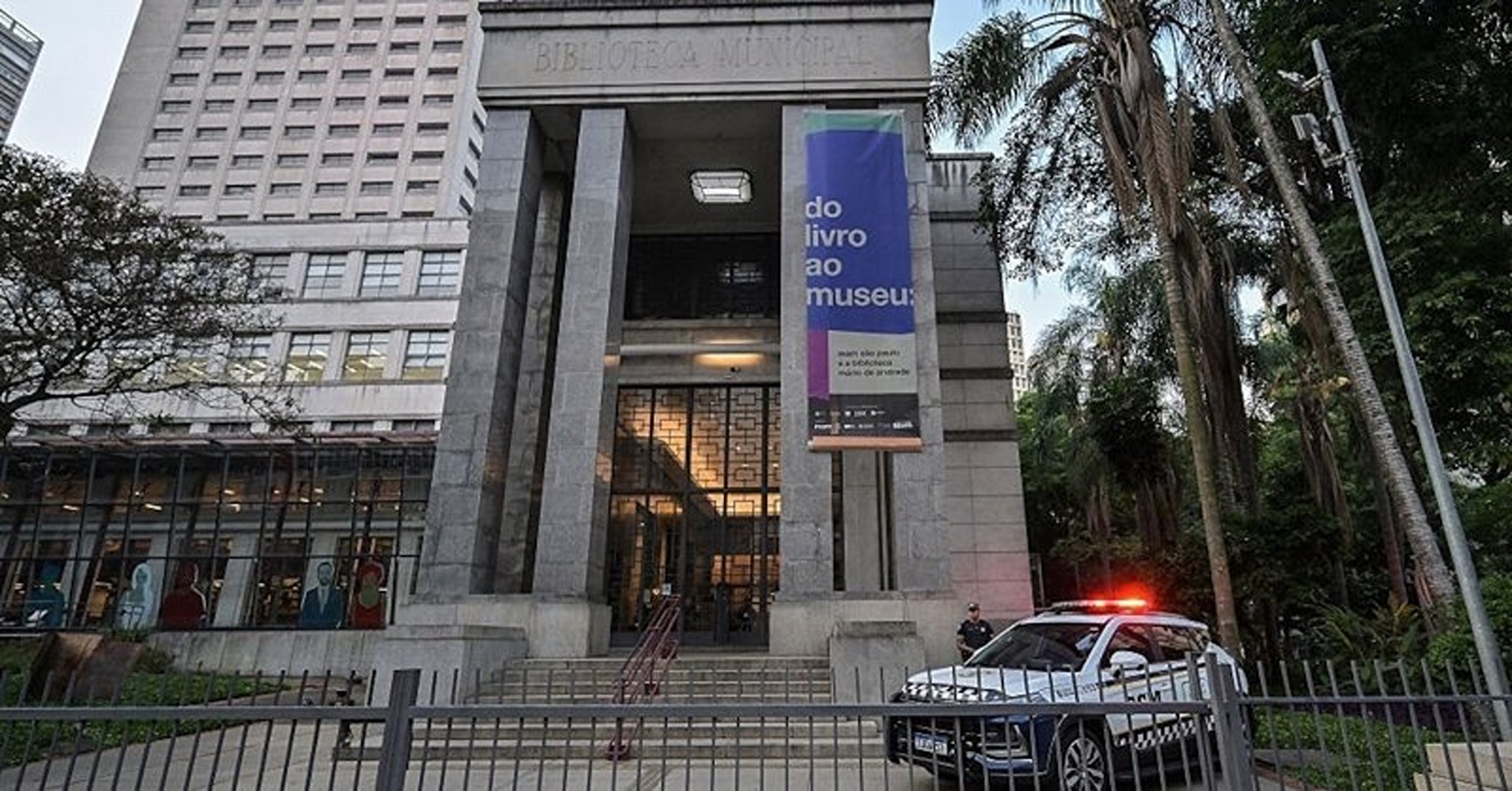 Jaf armat la o bilbiotecă din Brazilia. Au fost furate gravuri de Matisse și Portinari