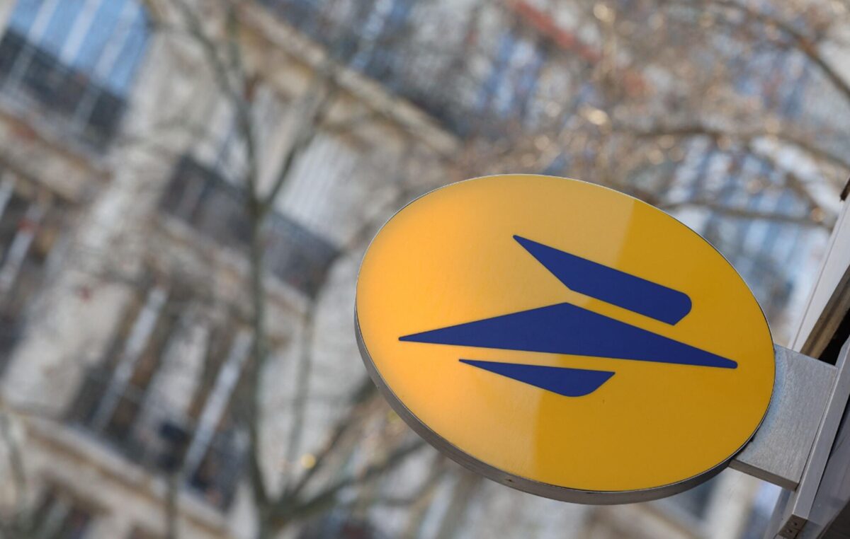 Grupul prorus Noname057(16) revendică atacul care a paralizat Poșta franceză de Crăciun