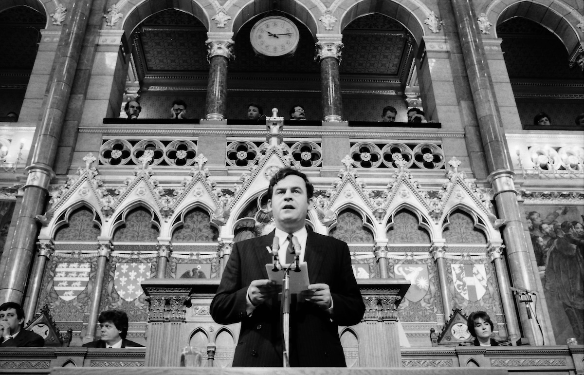 15 Decembrie 1989. Ziua în care numele lui Laszlo Tokes devine scânteia care aprinde Timișoara. Ultimele 30 de zile ale comunismului