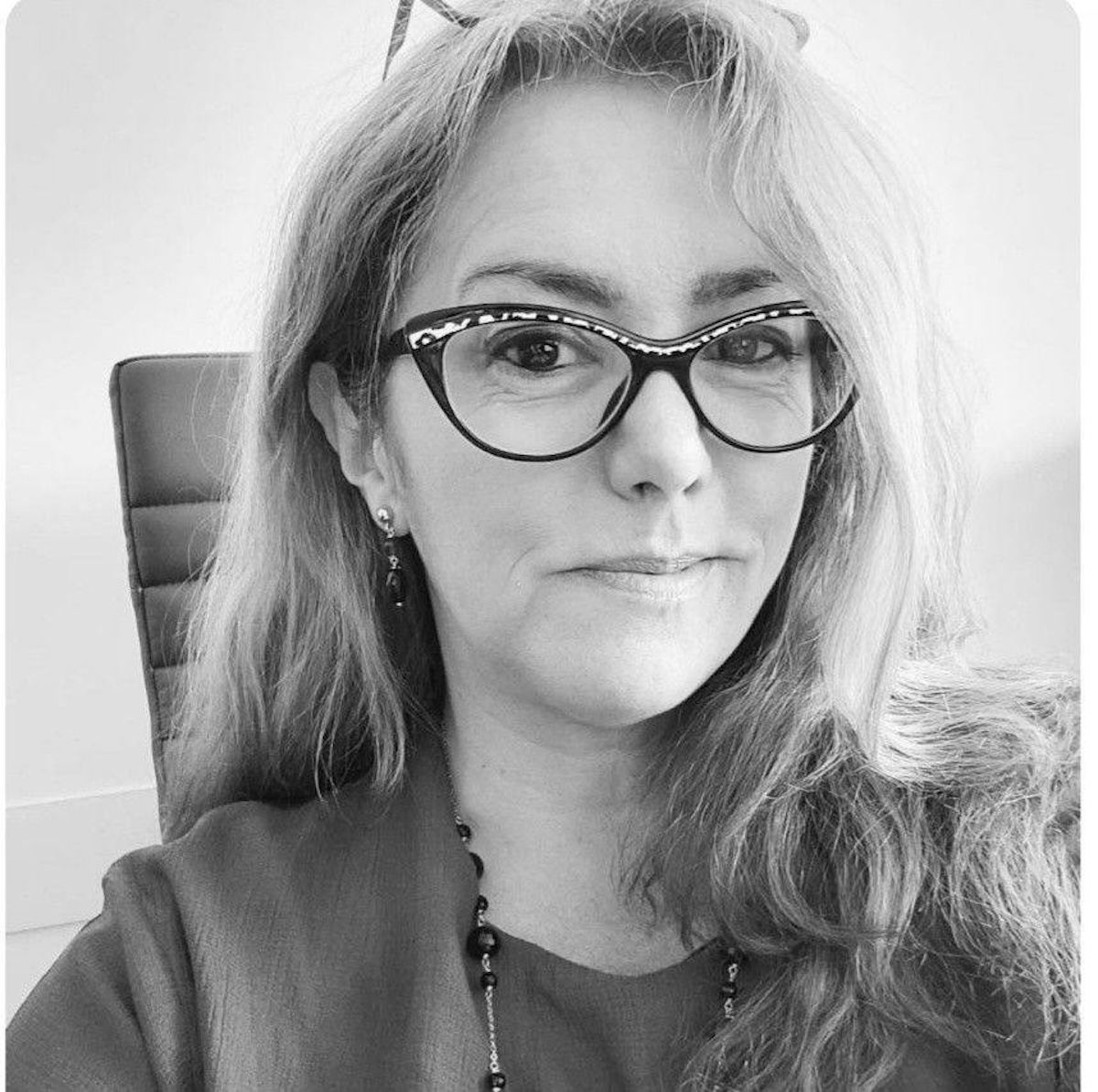 Mărturia unui magistrat. Judecătoarea Mădălina Dârdeci demontează „Justiția capturată”. Adevăratul pericol: revenirea Binomului