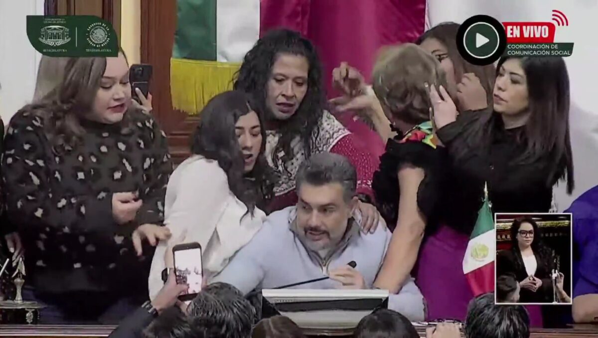 Scandal la Congresul din Mexic. Deputatele, implicate într-o bătaie transmisă live