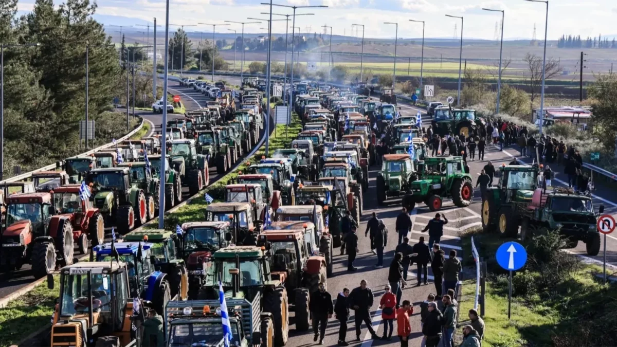 Alertă de călătorie pentru moldovenii din Grecia. Protestele fermierilor blochează drumuri și frontieră