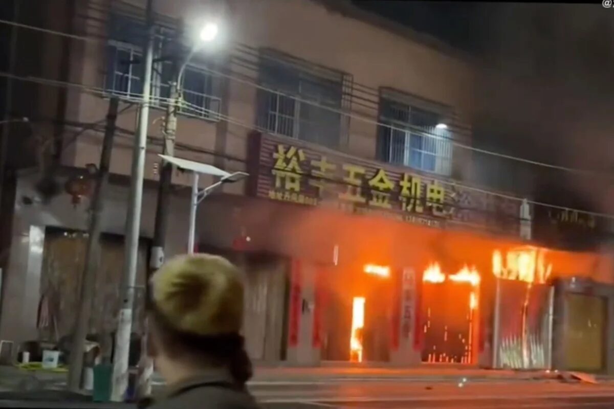 Alți 12 chinezi au ars de vii într-un incendiu la o clădire rezidențială