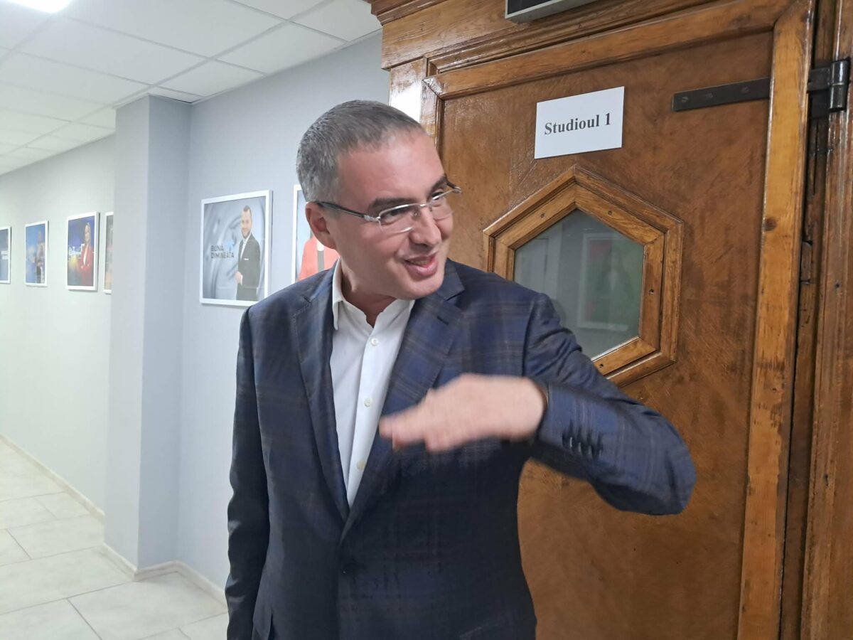 Deputatul cu banii „la borcan”. Mai este milionar Renato Usatîi?