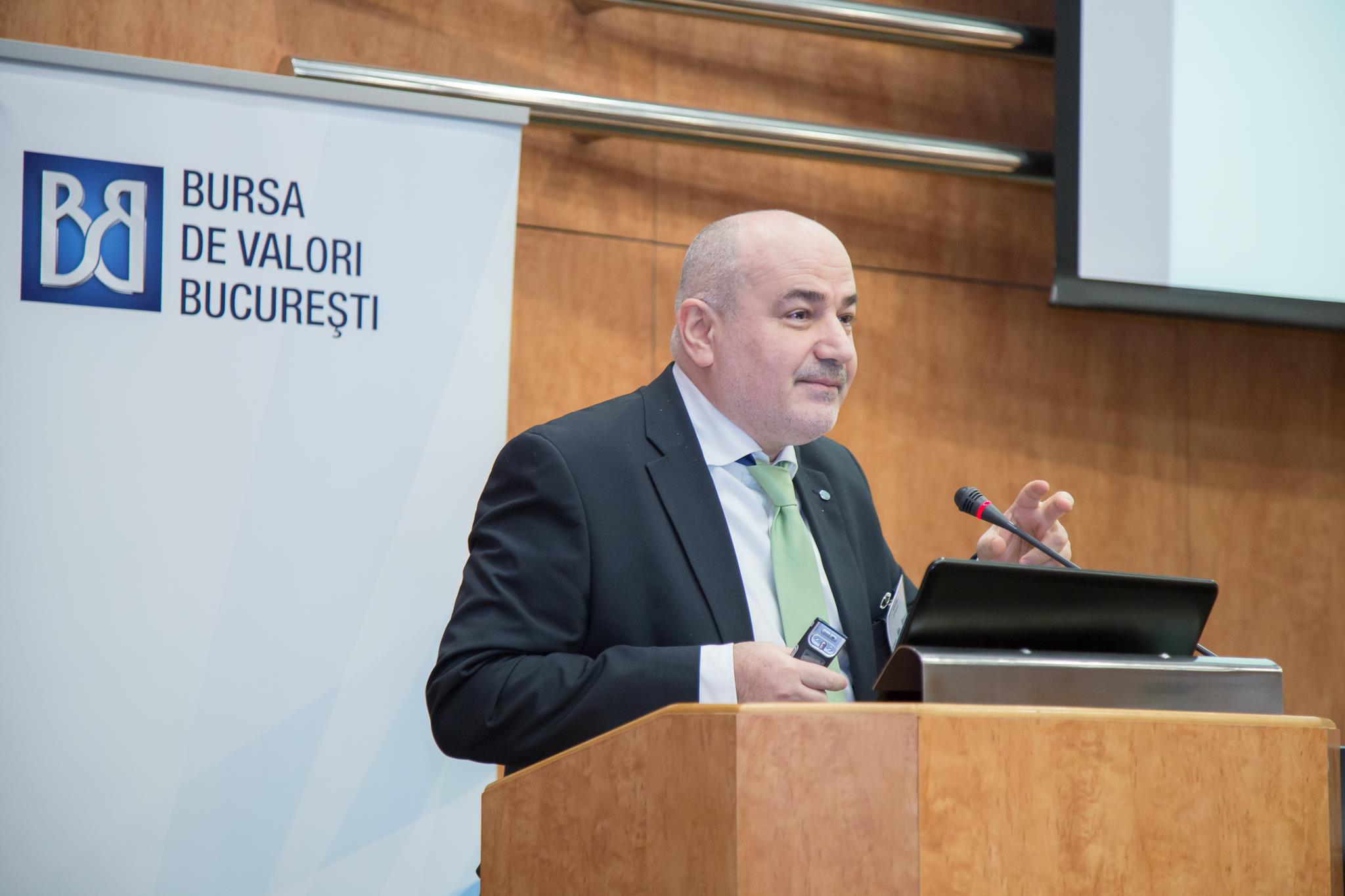 Economistul Adrian Mitroi: Suntem într-o zonă de avarie, nu de deficit excesiv