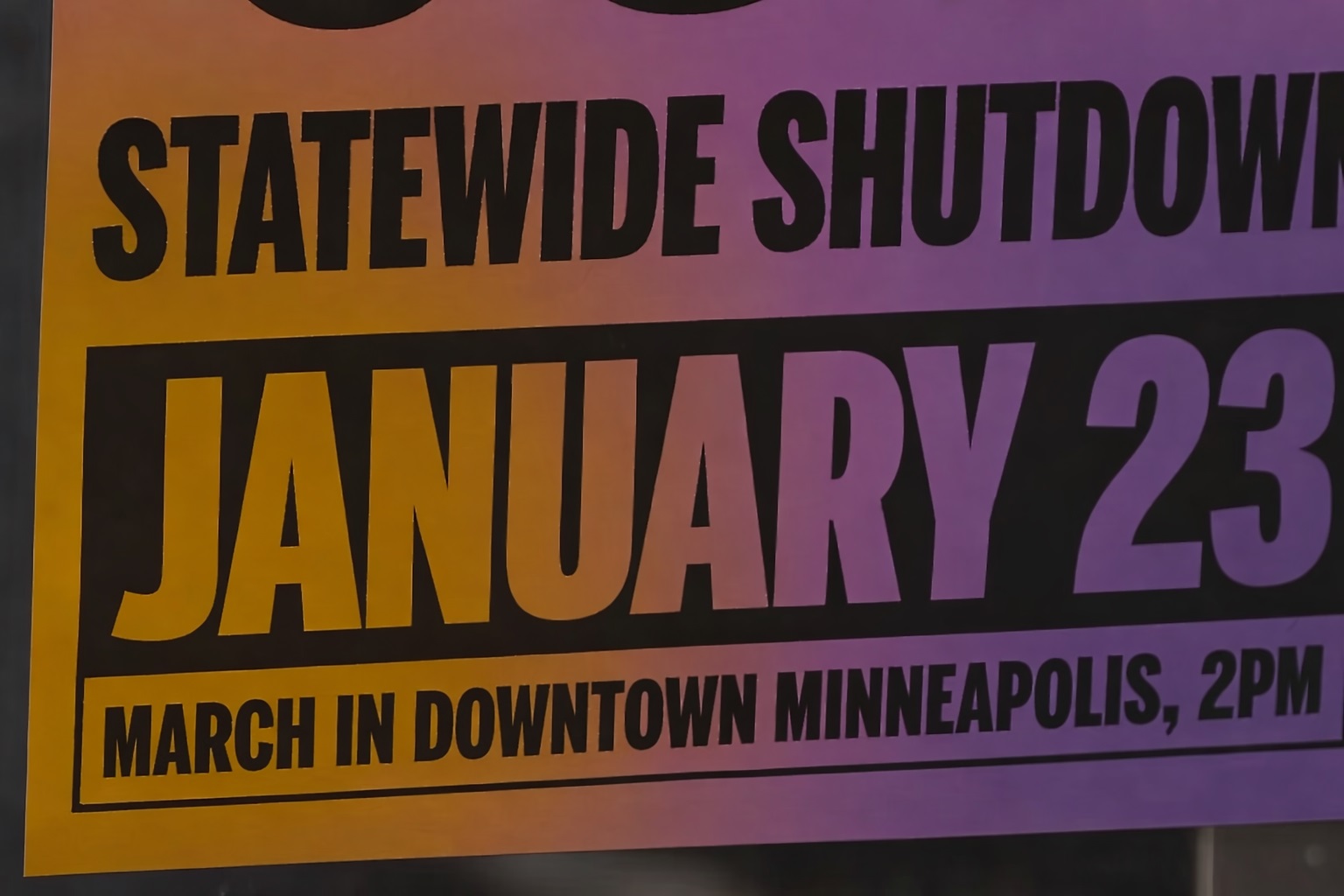 Afaceri închise și proteste pe străzi. Reacție fără precedent în Minnesota