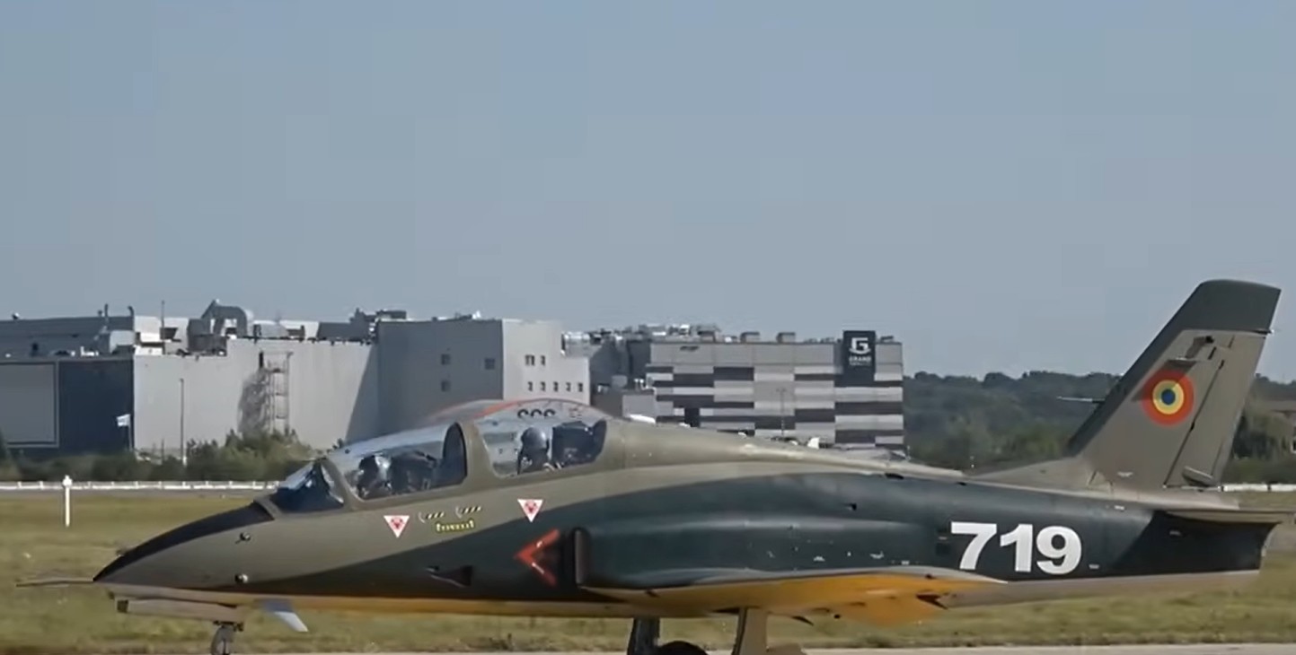 Nou director general la Avioane Craiova. Are 77 de ani și a făcut pregătire în Marea Britanie pe vremea lui Ceaușescu