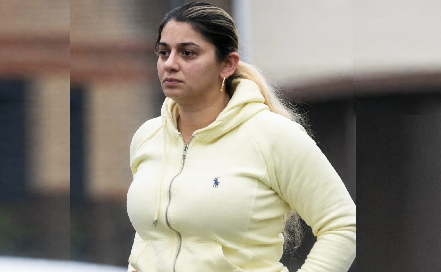 Scandal cu o româncă, în Marea Britanie. A furat un diamant sub privirile vânzătorului, dar a scăpat nepdepsită