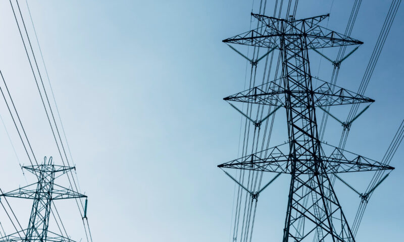 Românii care pot primi energie electrică gratuită. Condiții de înscriere în program