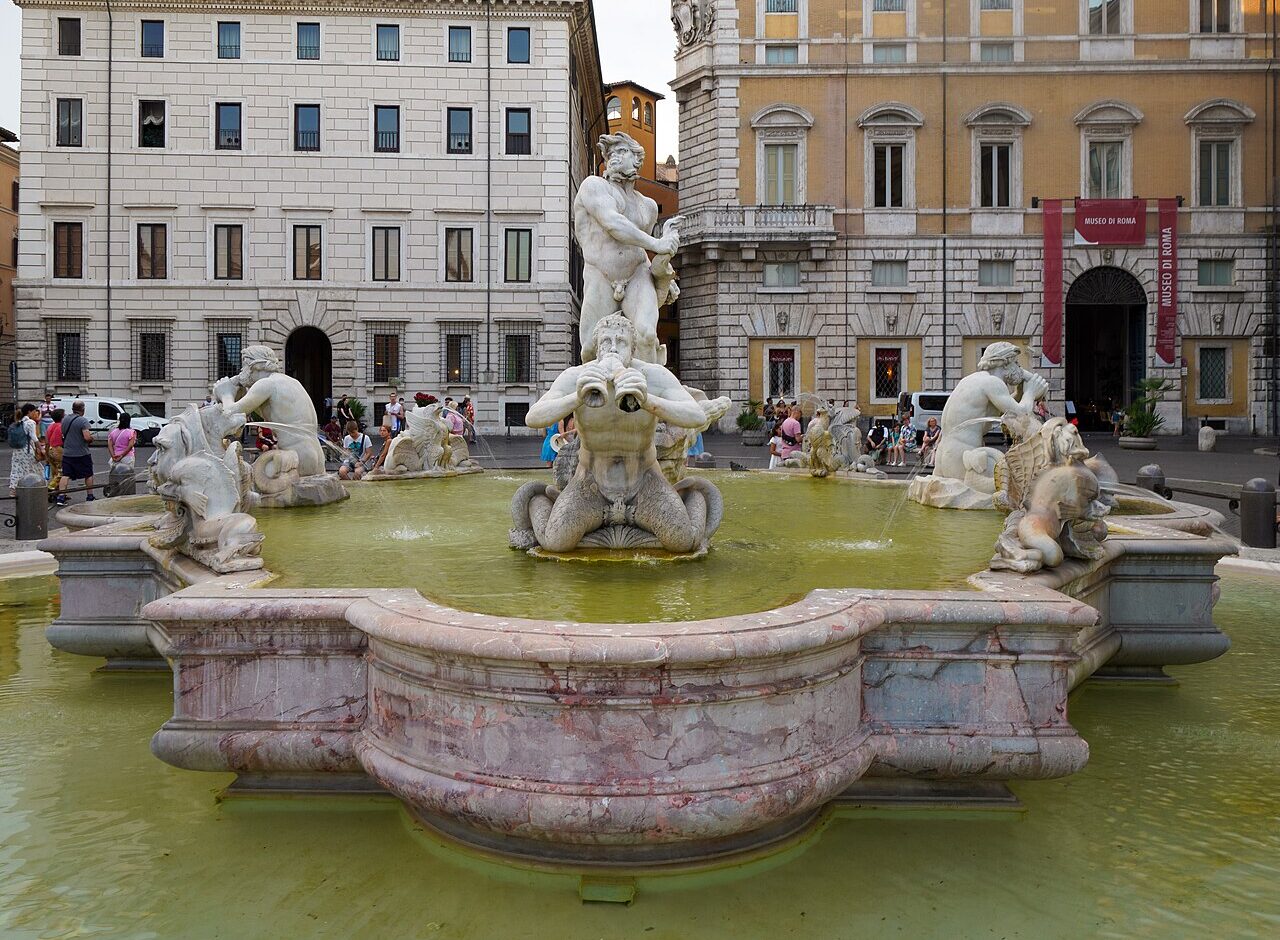 De ce fântânile istorice din Italia sunt supravegheate non-stop