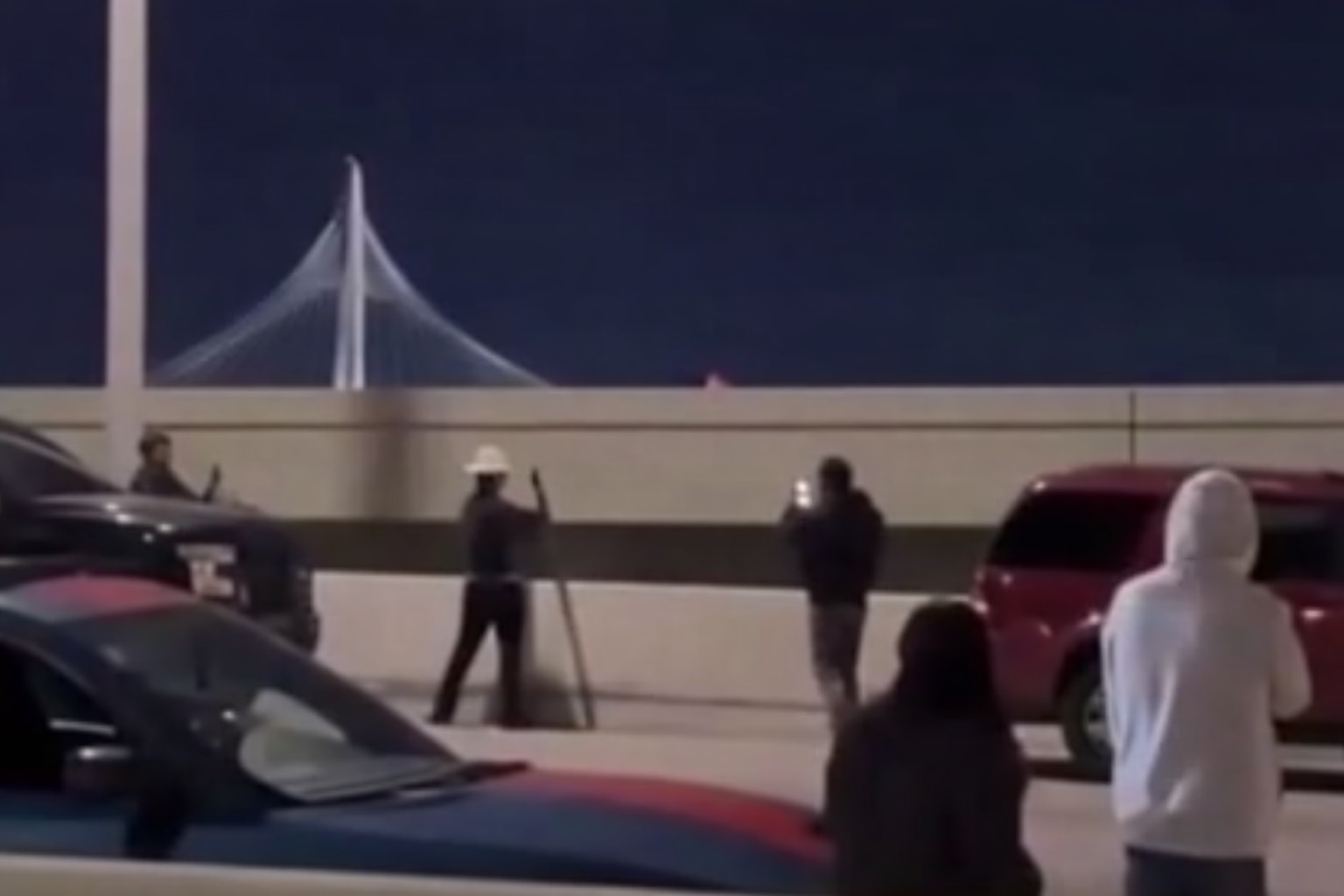 Focuri de armă trase de pe un pod, în SUA. Anchetă de amploare în Dallas