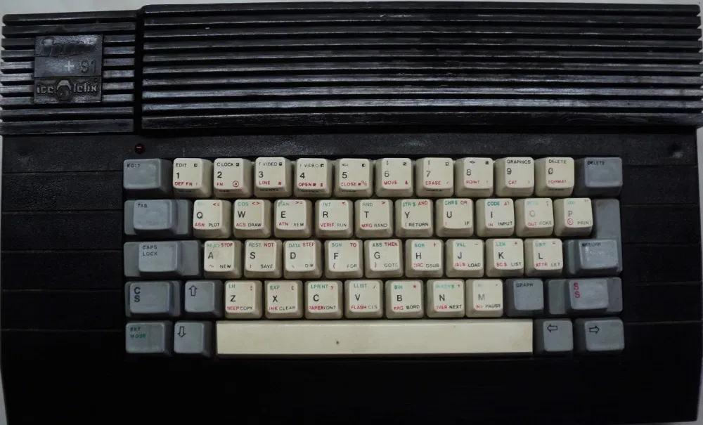 Preț uluitor pentru un calculator HC 91, produs în România post-revoluționară. Cum arăta computerul dinaintea internetului