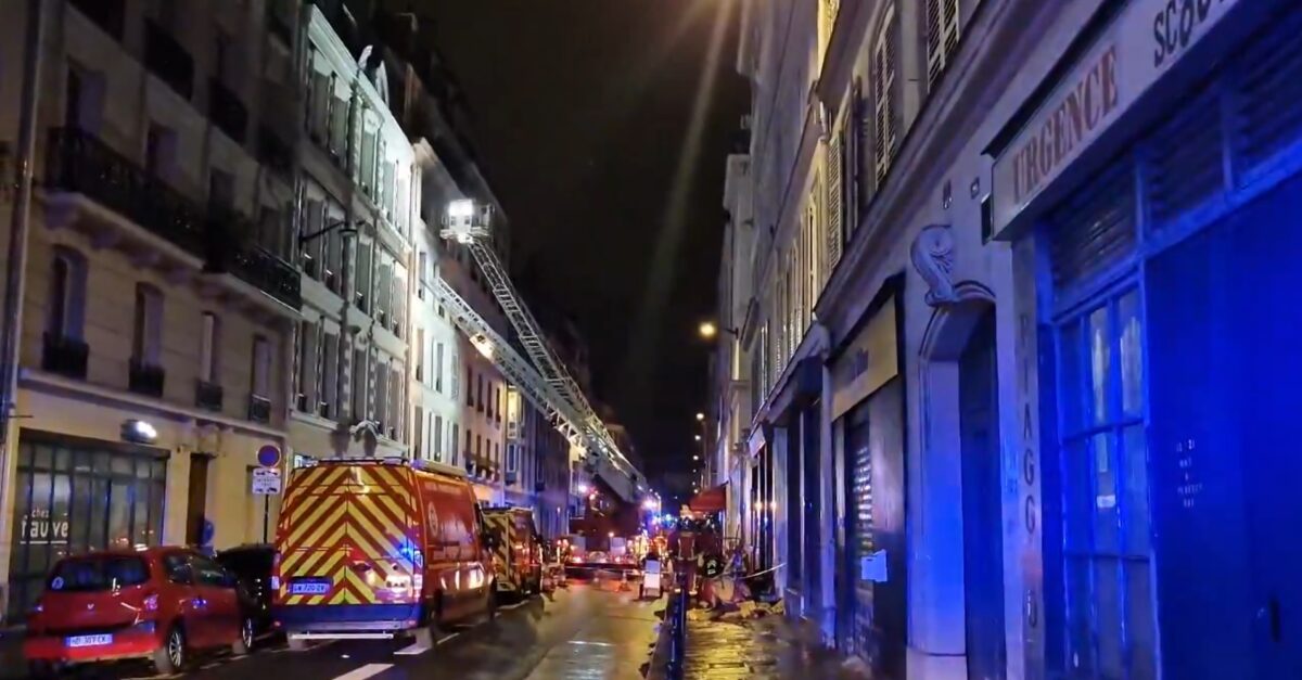 Petrecere, transformată în tragedie în Paris. Un etaj s-a rupt și a căzut peste cel inferior