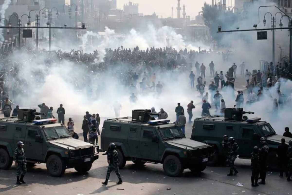 Iranul a restricționat temprar traficul aerian. Doar zborurile internaționale autorizate pot opera