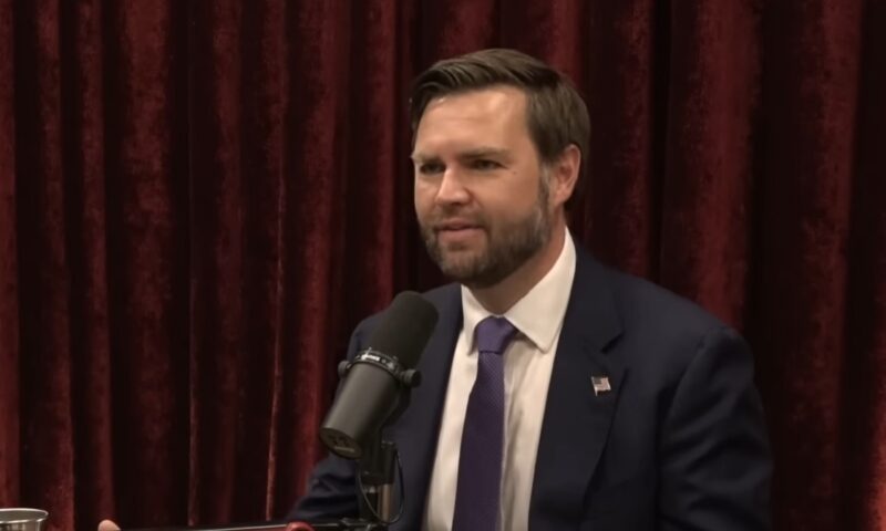 Dacă nu respectă acordul, reluăm bombardamentele. Avertisment dur pentru Iran de la JD Vance