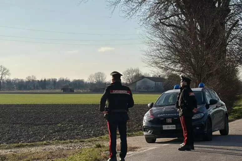 Descoperire șocantă în Veneția. Moldovean găsit mort pe un câmp după tura de lucru