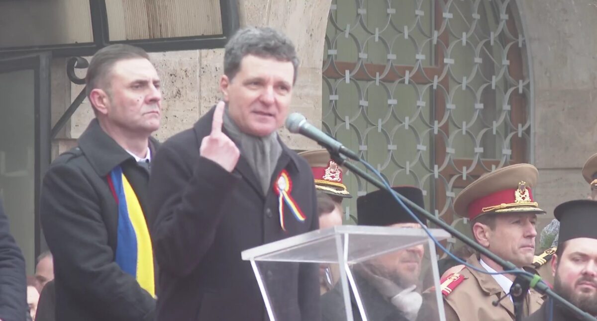 Nicușor Dan, huiduit la Focșani și Iași. Amenzi de 38.000 de lei, după Ziua Unirii