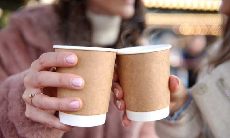 Cafea sau Ceai? Ghidul complet pentru energia de dimineață. Ce spun experții și biologia