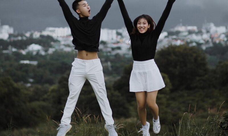 Nou trend în fitness: 100 de sărituri pe zi. Ce spun specialiștii despre beneficii