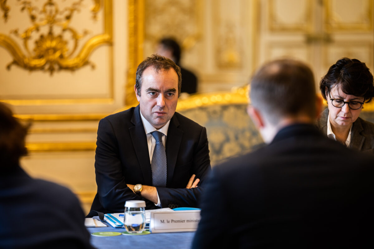 Moțiune de cenzură împotriva Guvernului Lecornu. Partidul LFI acuză „umilirea Franței” la Bruxelles și Washington