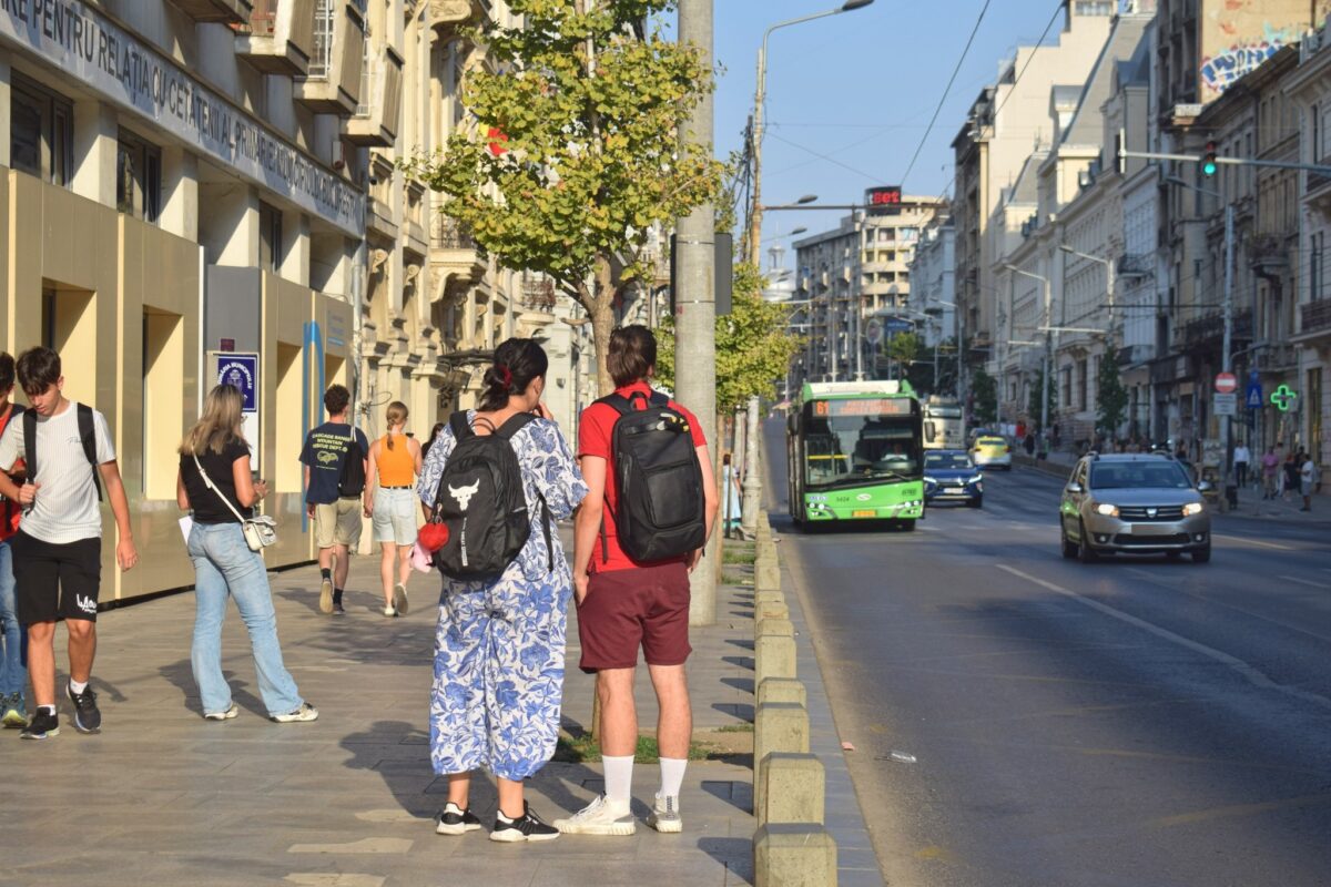 Câți locuitori ai Capitalei circulă gratuit cu STB și Metrorex. Categoriile scutite de plată