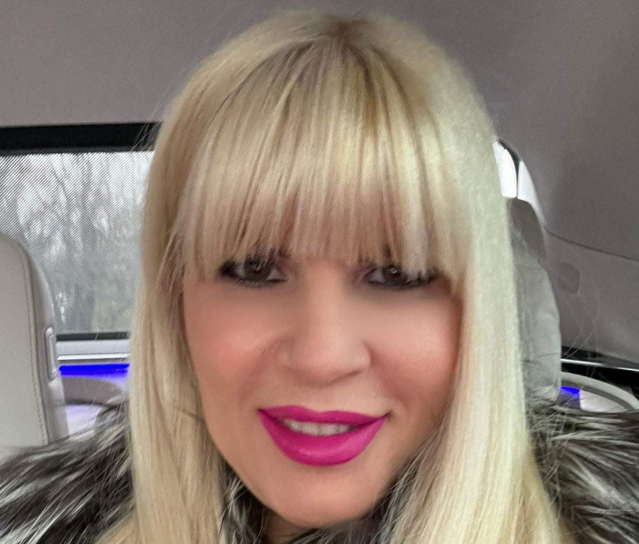 Cum sfidează Elena Udrea viscolul și gerul pătrunzător din București și Ilfov: Prima ieșire împreună