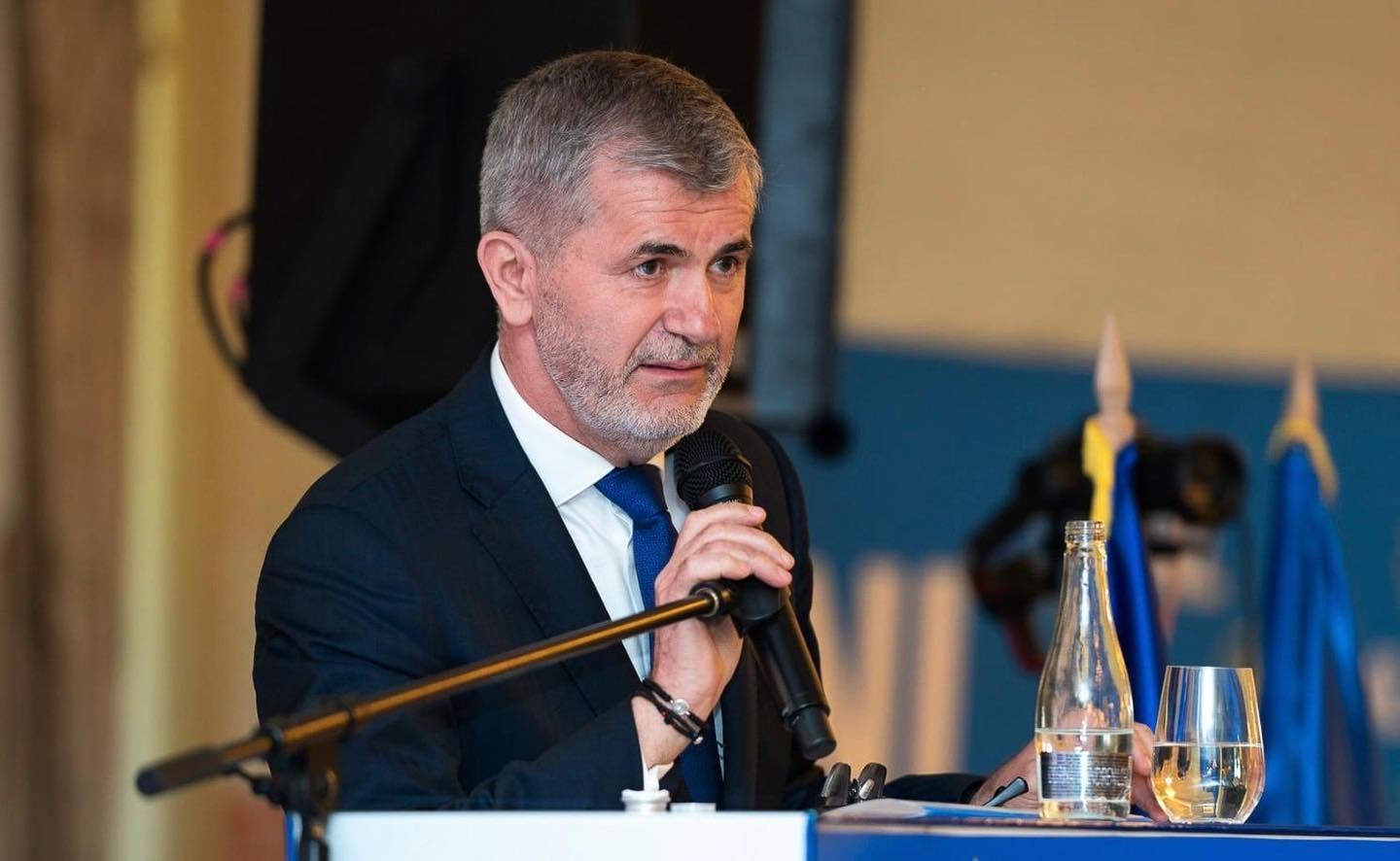 Valeriu Iftime vrea să plece din PNL. Șeful CJ Botoșani spune că are oferte de la alte partide