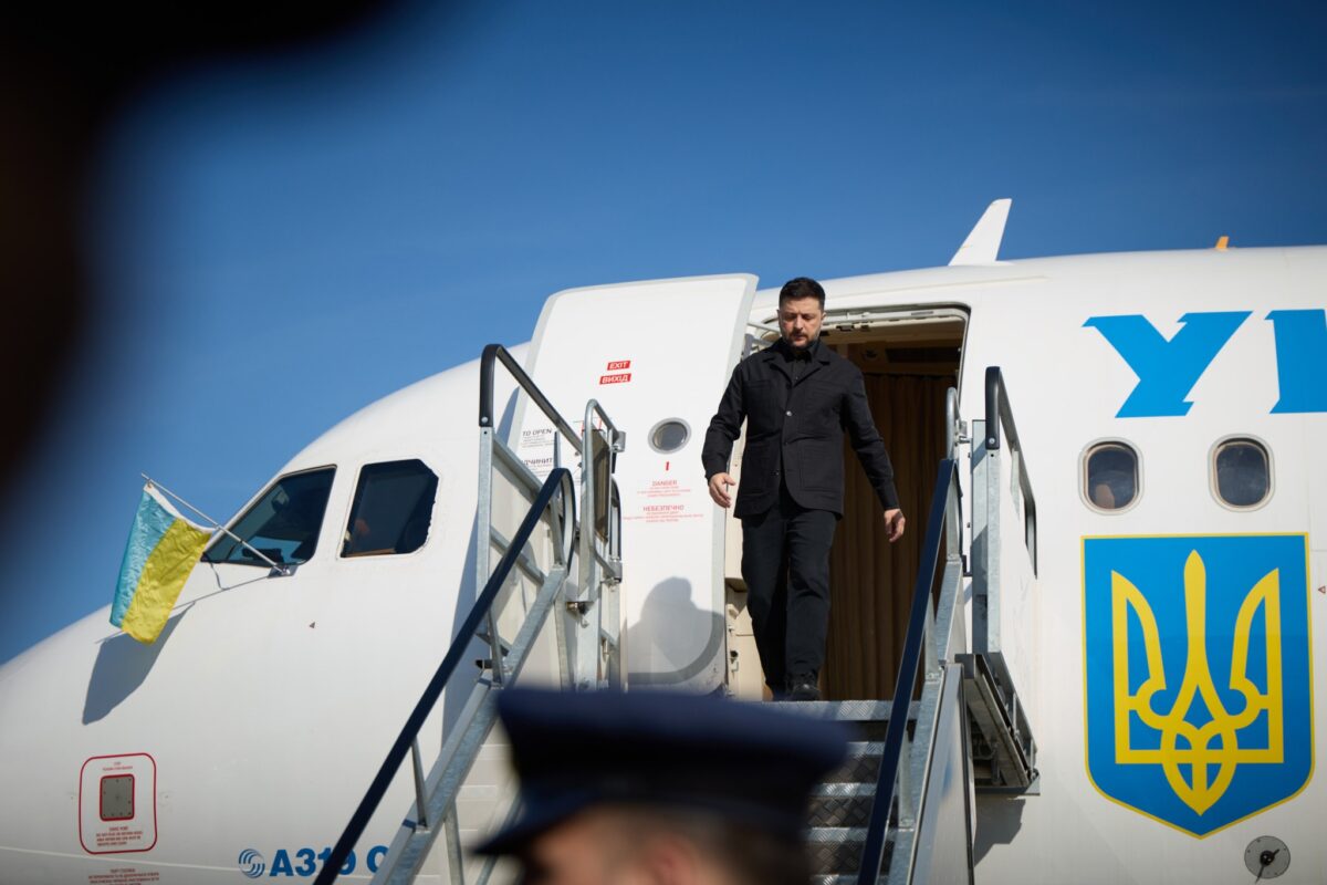 Zelenski ajunge la Davos pentru noi discuții cu Trump. Negocierile pentru Ucraina continuă