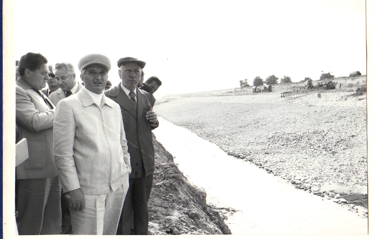 2 ianuarie 1990. Ion Iliescu stopează proiectele lui Ceaușescu, de la Casa Poporului la dezvoltarea Zonei Libere Port Constanța. Ce s-a întâmplat cu ele