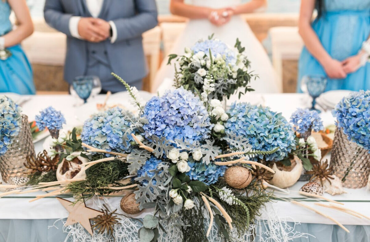 Adio bani în plic la nuntă. Cum se dă mai nou darul