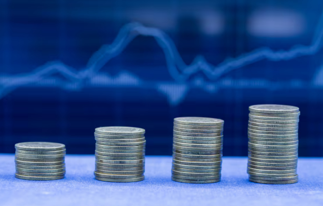 Dobânzile la care se împrumută România, la cel mai redus nivel din ultimii doi ani