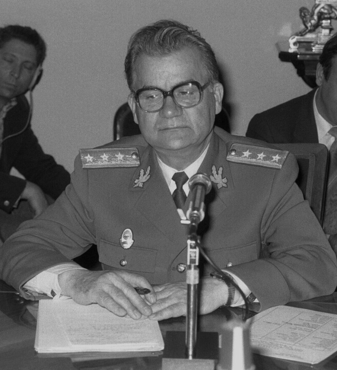 16 ianuarie 1990. Generalul Mihai Chițac, de la călăul de la Catedrala din Timișoara la „Ministrul Revoluționar”