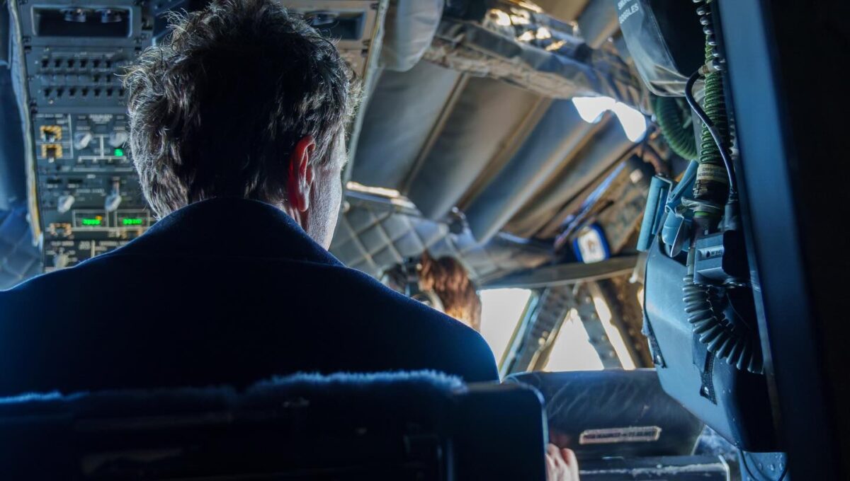 Băsescu: Șeful SPP îl aducea pe Nicușor Dan din Paris în două ore cu un avion TAROM, dar a fost oprit