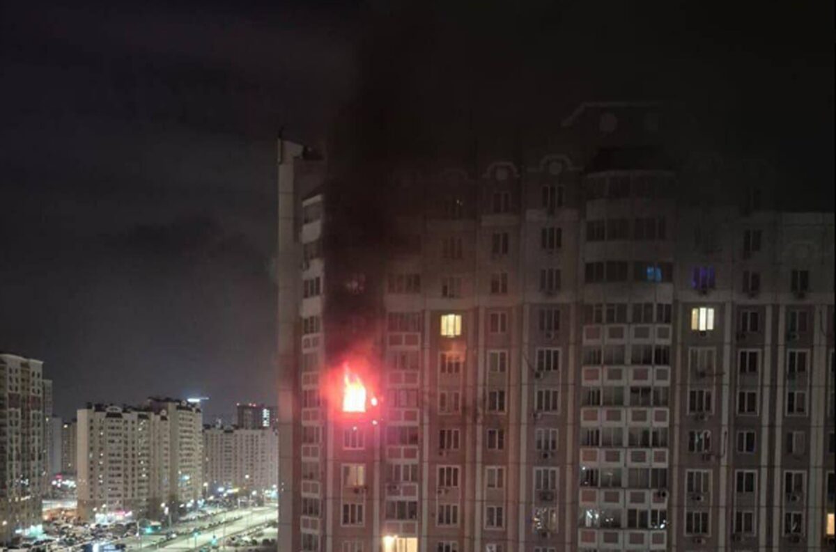 Incendiu în Rusia după un atac cu drone ucrainene. Patru persoane rănite, inclusiv un copil