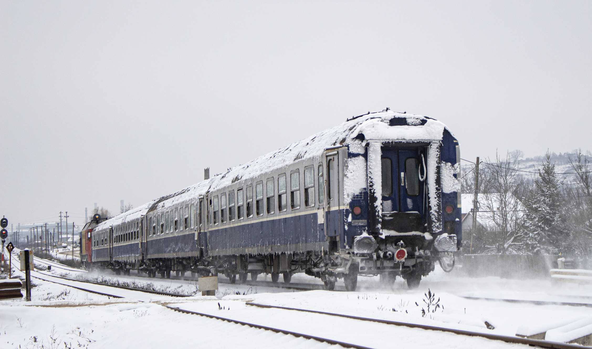 Trafic feroviar blocat între Petroșani și Târgu Jiu din cauza unei locomotive defecte
