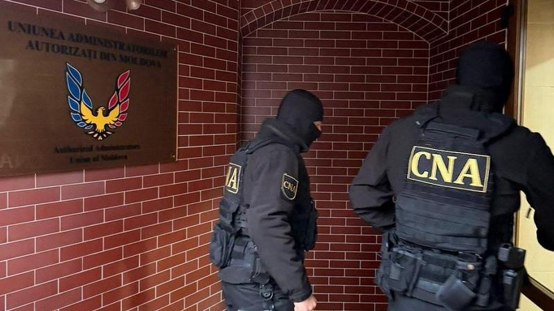 Insolvenţa în Republica Moldova. Doi administratori autorizaţi, cercetaţi penal şi zeci de familii rămase fără locuinţe şi bani