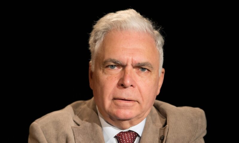 Adrian Severin, despre singura soluție care va ajuta România să iasă din criză