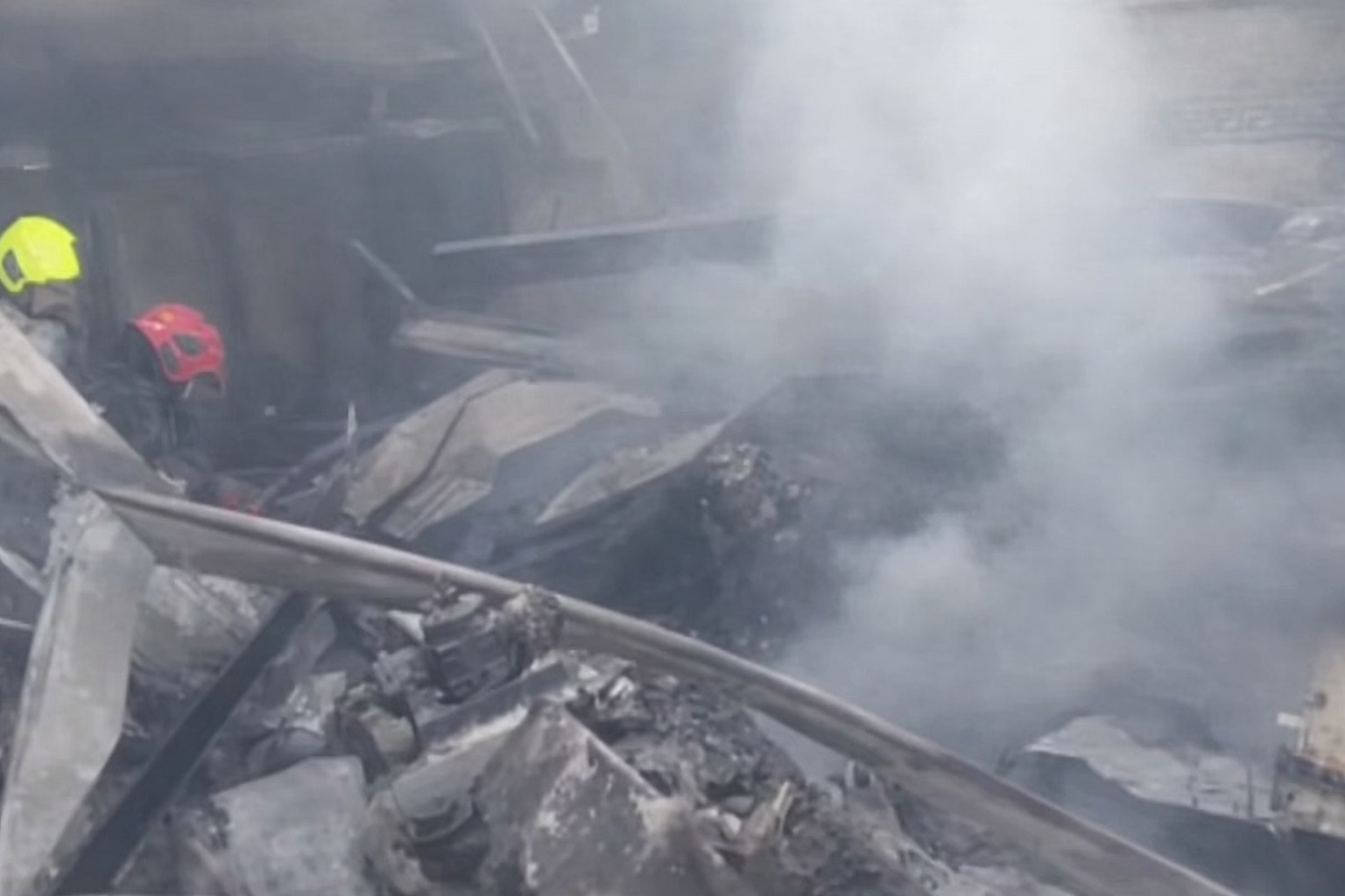 Un elicopter al armatei iraniene a căzut într-o piață din Dorcheh, provocând incendiu