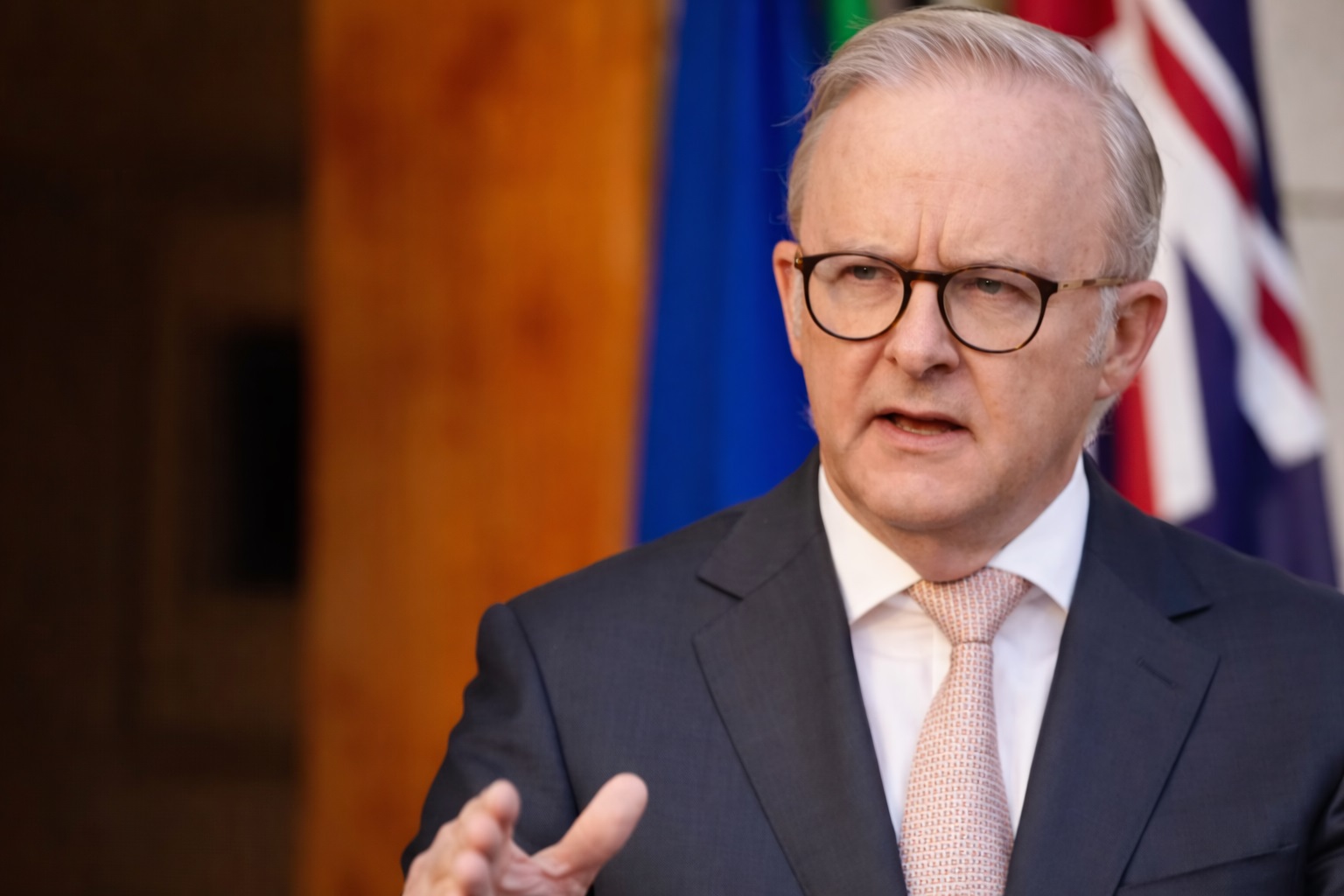 Premierul Australiei, victima unei breșe de securitate. Acuzații grave privind accesul la date bancare