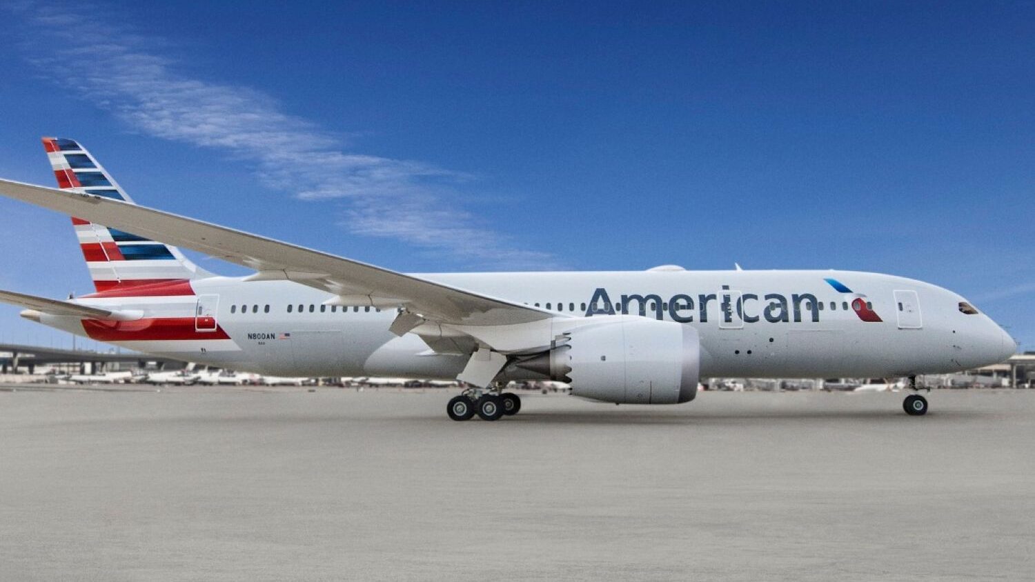 Lumină misterioasă observată de piloții American Airlines în timpul unei aterizări