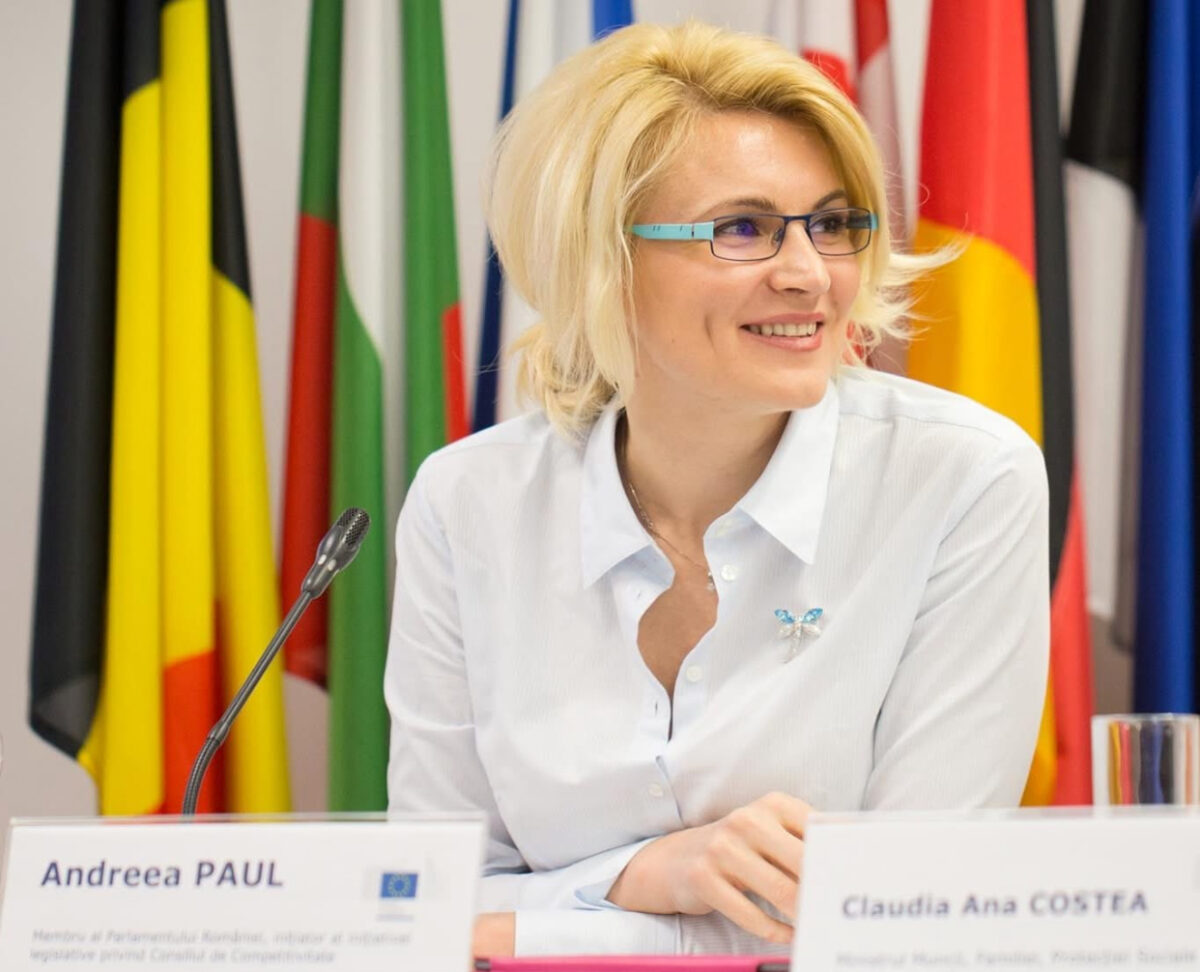 Andreea Paul, în calcule pentru Ministerul Educației. A fost consiliera lui Emil Boc