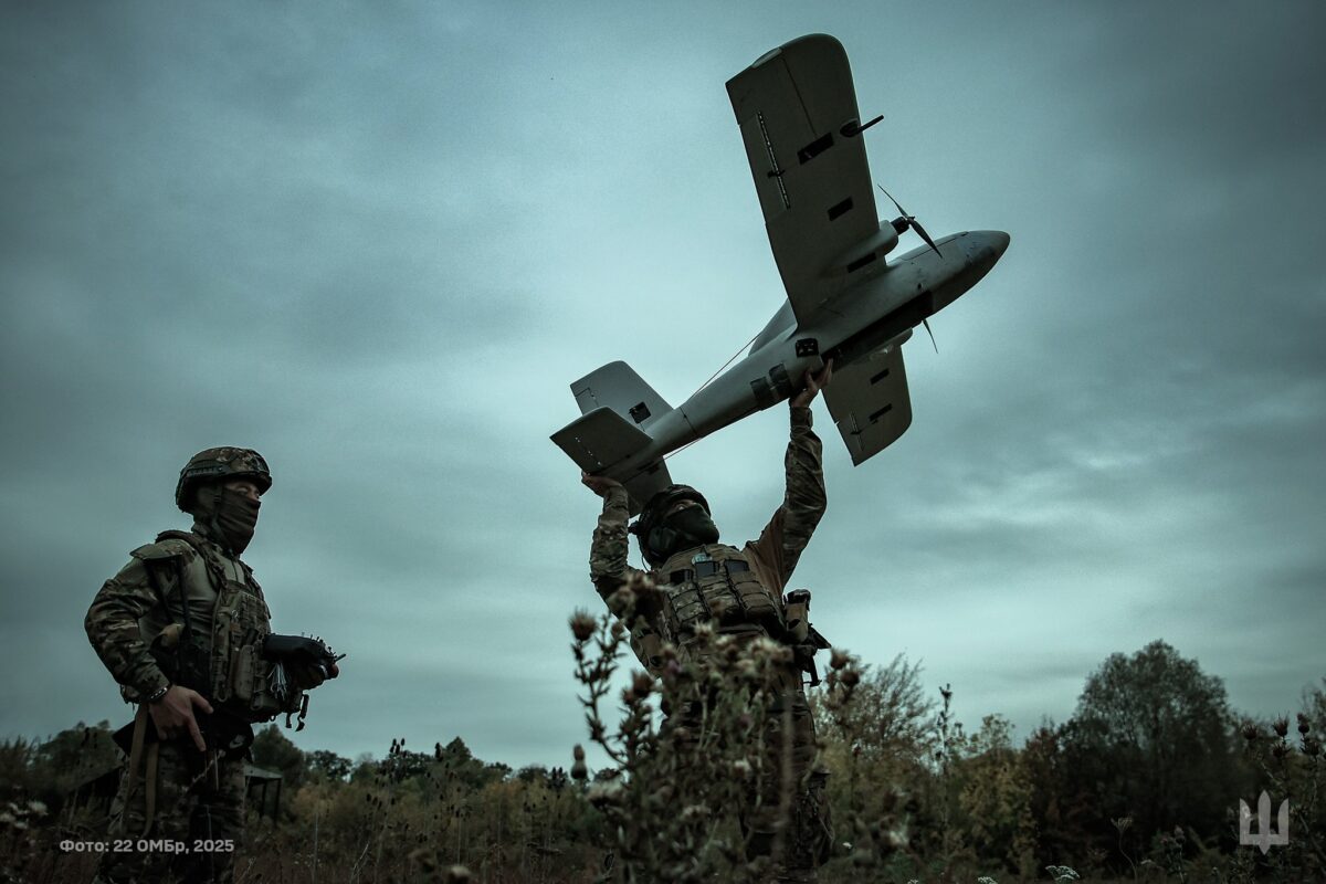 UE, un nou pas în sprijinul pentru Kiev. Instruirea soldaților ucraineni ar putea avea loc pe terenul de război