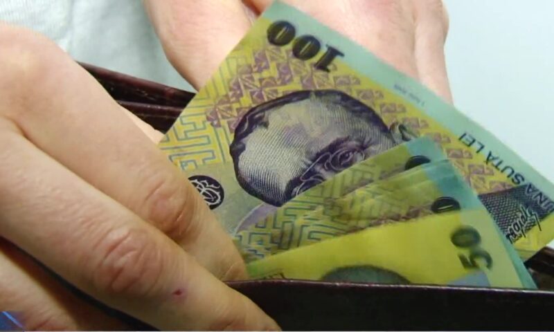 Ce pensie primesc foștii parlamentari, în condițiile în care contribuția lor a fost de aproximativ 700 de lei 