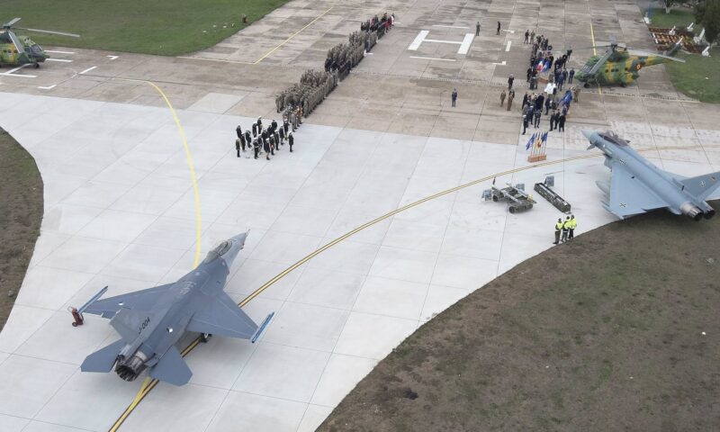 SUA aduc noi avioane militare la baza Mihail Kogălniceanu