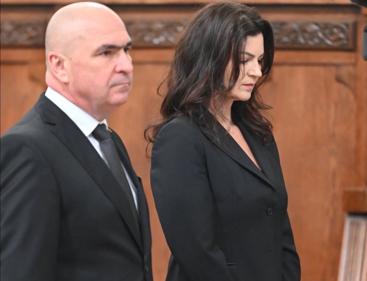 Partenera lui Bolojan are salariu de top la Spitalul Județean Bihor. Cât încasează lunar