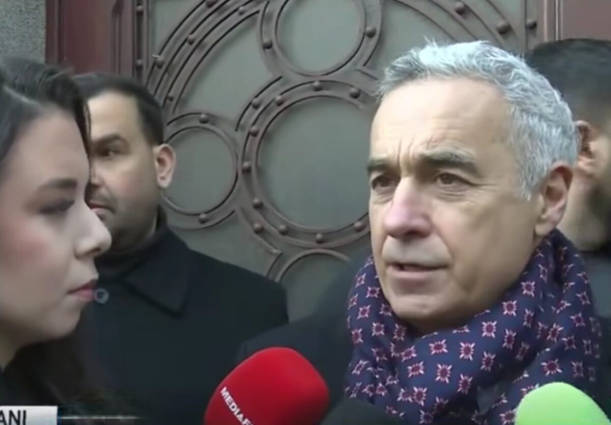 Călin Georgescu, la Poliția Buftea pentru controlul judiciar, după decizia Tribunalului București