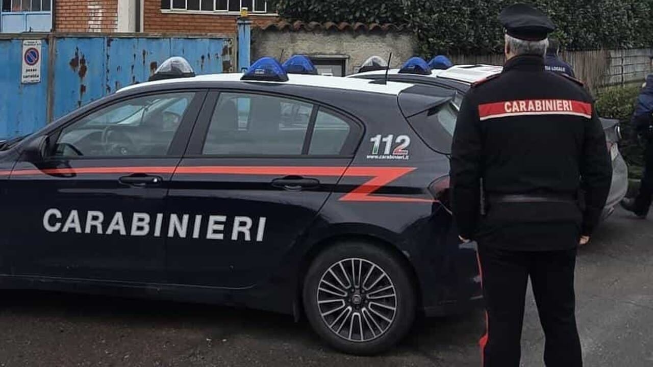 23 de moldoveni, inclusiv opt copii, exploatați într-o hală din Italia. O româncă de 23 de ani amendată cu peste 100.000 de euro