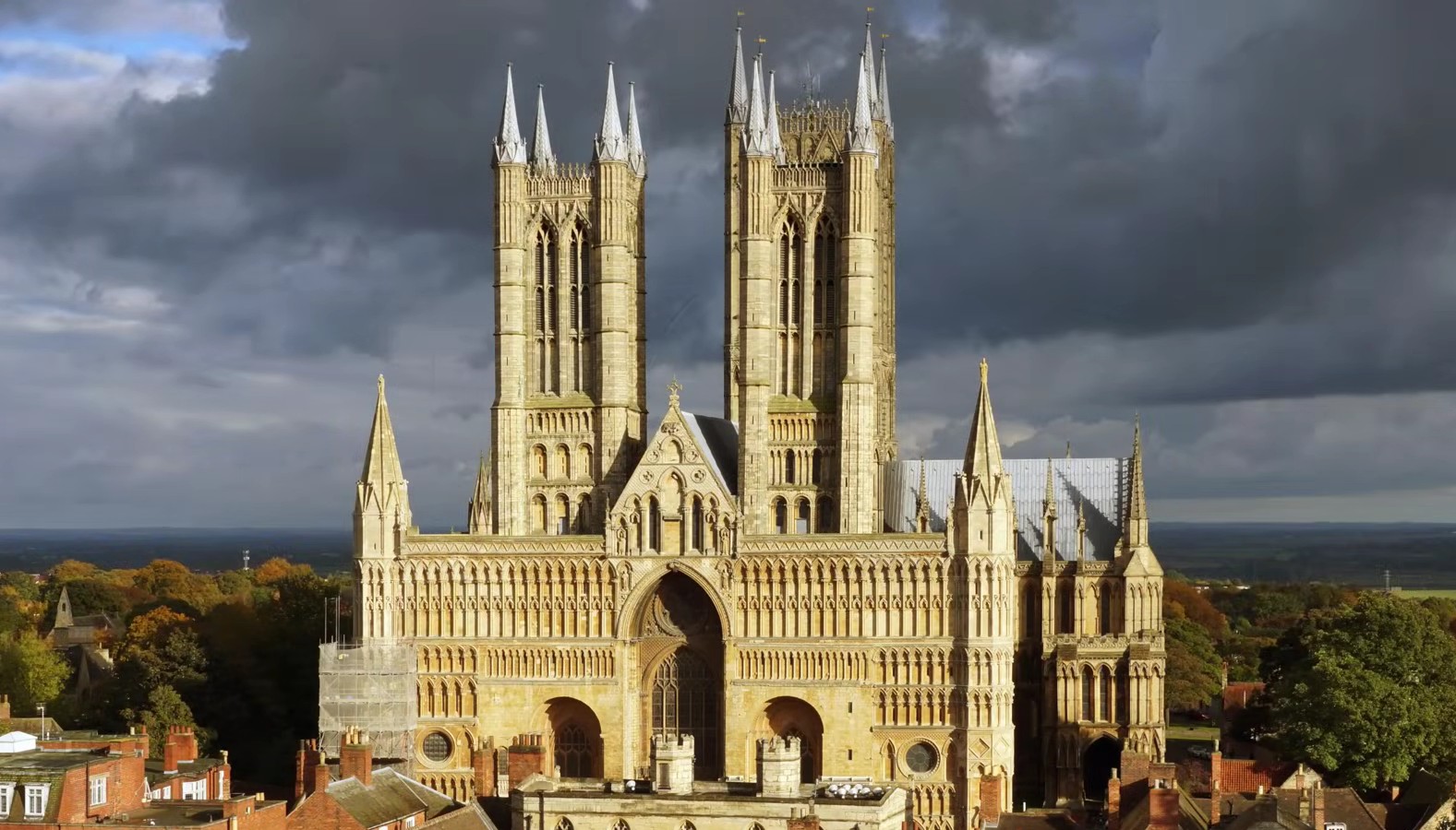 Un cunoscut episcop din Marea Britanie a fost arestat. E acuzat de agresiune