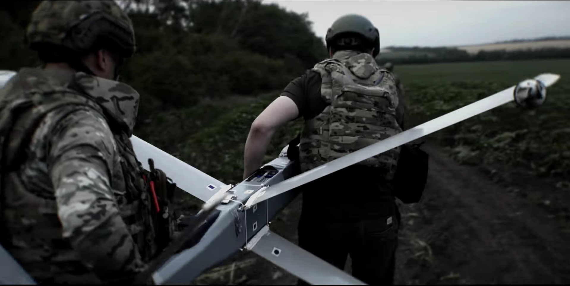 Posibilă dronă găsită pe plajă. Obiectul a fost găsit între Tuzla și Costinești