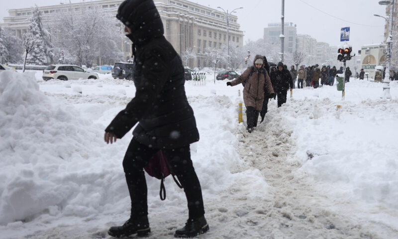 Când vine zăpada. Vortexul polar ar putea aduce o schimbare importantă a vremii